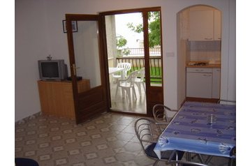 Hrvaška Byt Biograd na Moru, Eksterier